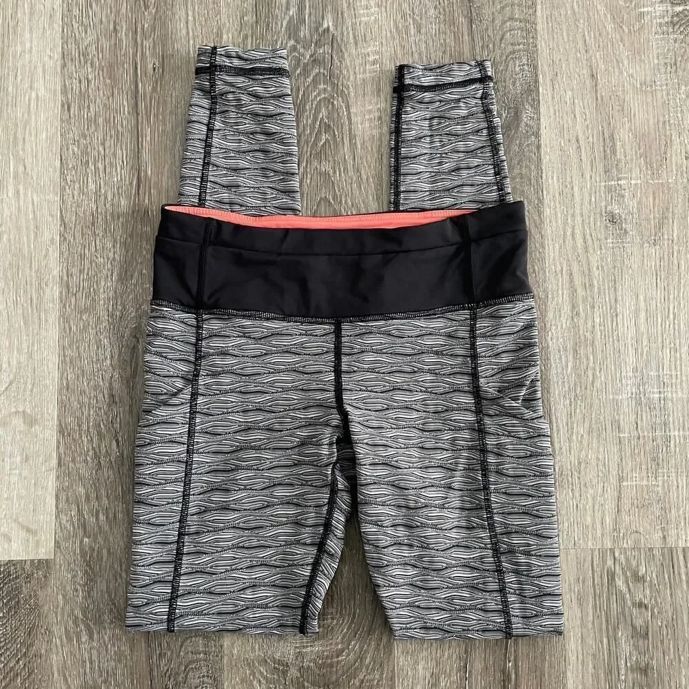Lululemon Speed Tight II Textured Wave Black Silver Spoon / Black - Size: 6